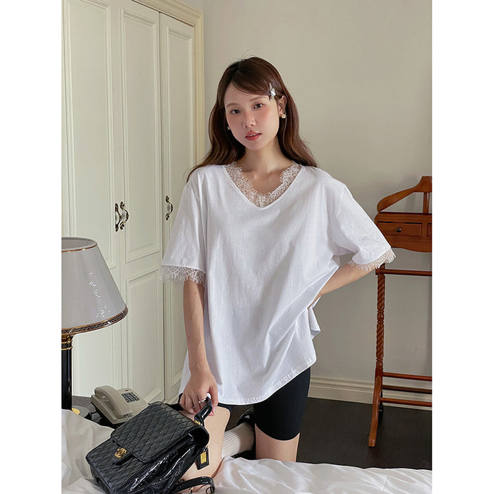 Dame Oversized T-shirt med sarte spidsede detaljer og V-udskæring Stilla