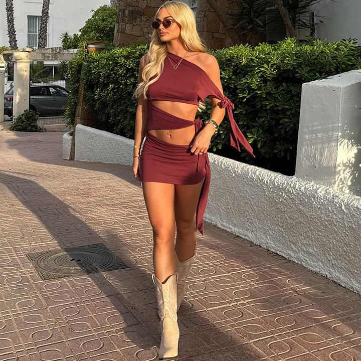 Dame Bandage Kjole med asymmetrisk snit og elegante stropper Stilla