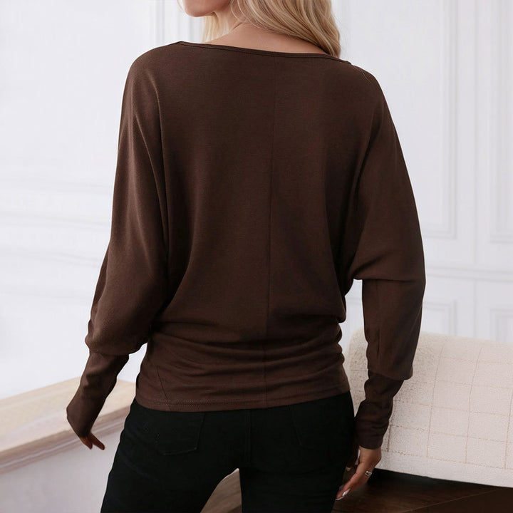 Kvinders oversized langærmet skjorte med elegant rund halsudskæring og afslappet design Stilla