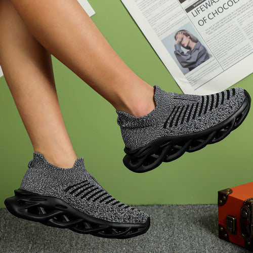 Damer Let strik-sneakers med innovativ dæmpningsteknologi Stilla