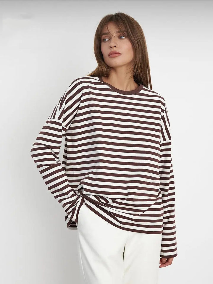 Kvindernes behagelige stribede T-shirt med lange ærmer Skovae