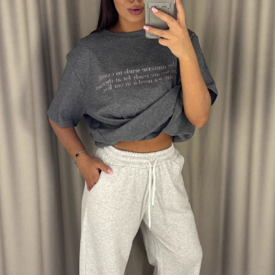 Kvinders afslappede oversized T-shirt med kreativt print Stilla