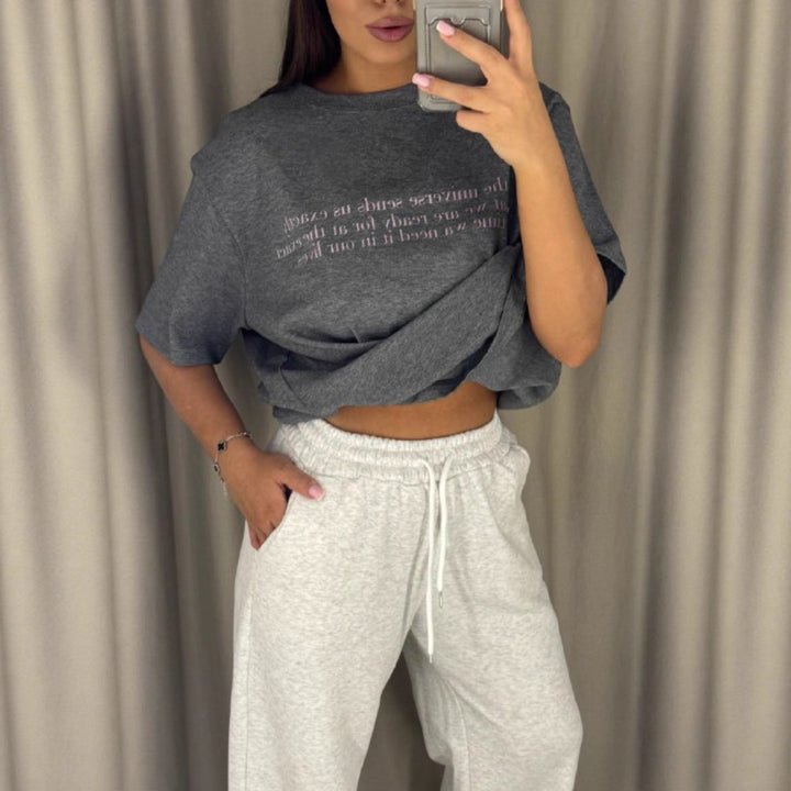 Kvinders afslappede oversized T-shirt med kreativt print Stilla