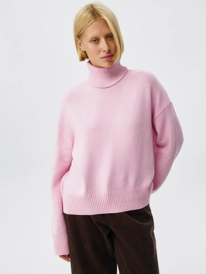 Dame Cozy Turtleneck Sweater med Oversized Snit og Fin Ribstruktur Stilla