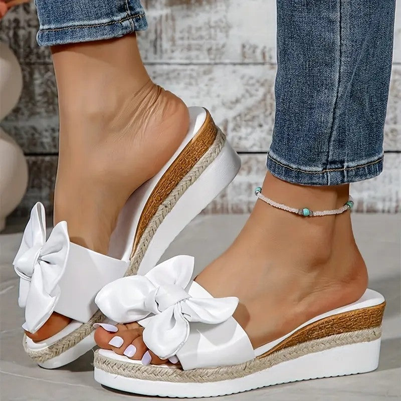 Dame Wedge-sandaler med elegant sløjfedekoration og blød indersål Stilla