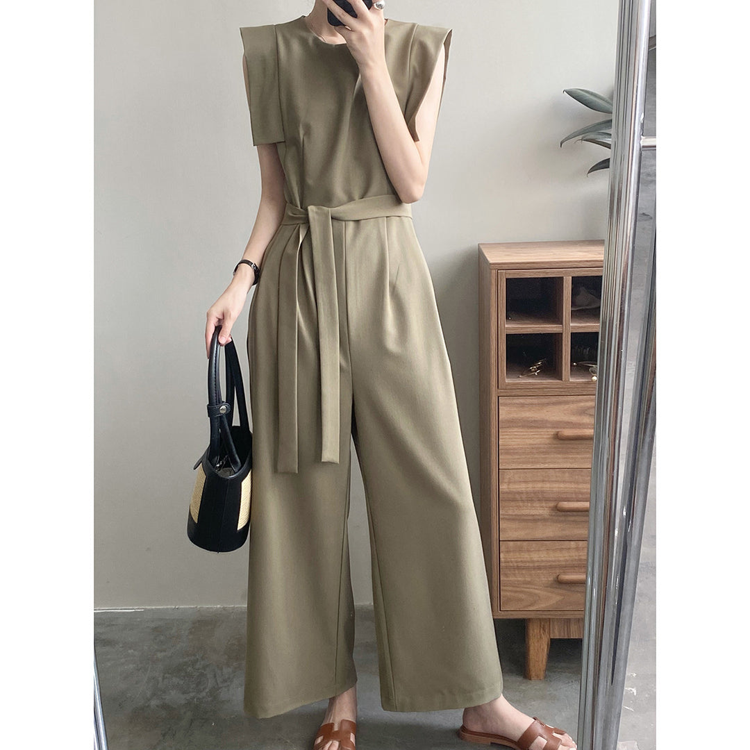 Dame jumpsuit med strukturerede skuldre og sidelommer Stilla