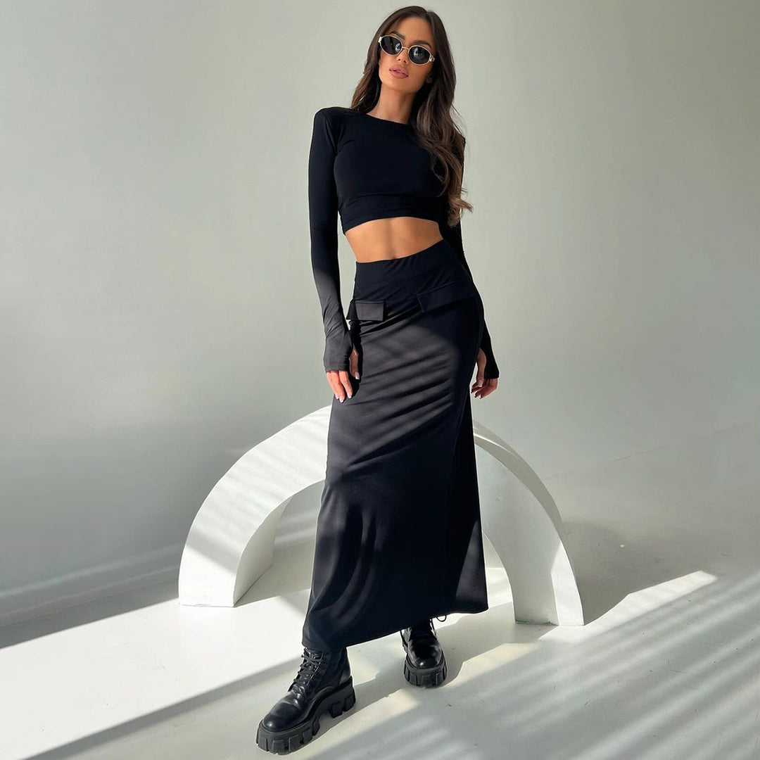 Dame sæt bestående af langærmet crop-top og maxi-nederdel med rynker Stilla