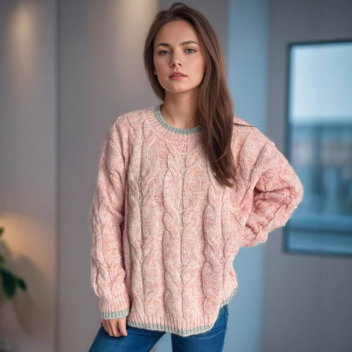 Dame chunky striktrøje med kabeldesign og generøs drapering Stilla