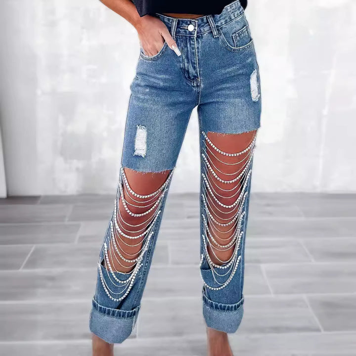 Dame jeans-shorts med trendy kædeaccenter og distressed detaljer Stilla