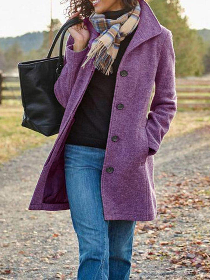 Dame fashionable uldfrakke med moderne knapdetaljer Stilla