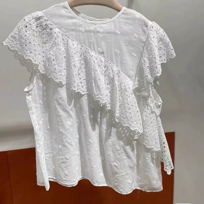 Damebluse med legende spidspuf og elegante detaljer Stilla