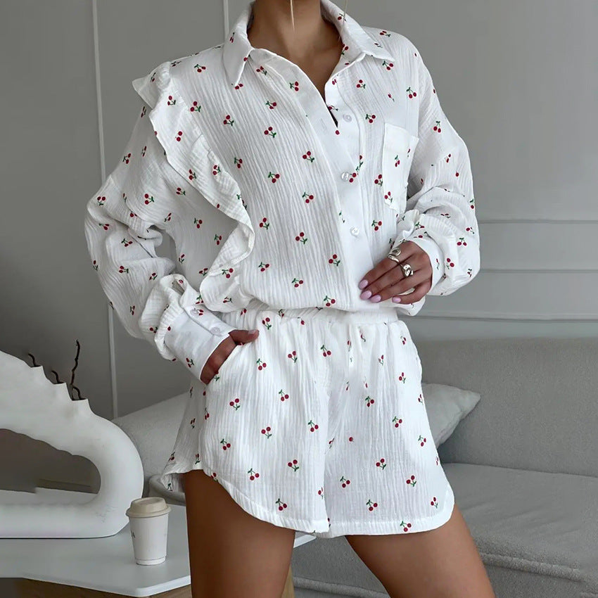 Dames bluse- og shorts-sæt med flæse detaljer og blomster mønster Stilla