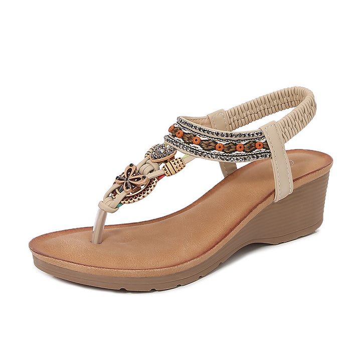 Dame modische Wedge-sandaler med dekorative elementer Stilla