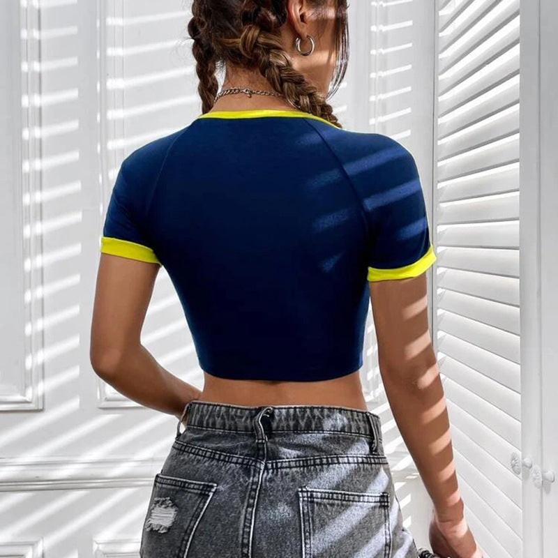 Dame Crop-T-Shirt med farvet kontrastkrave og Brasil-print Stilla
