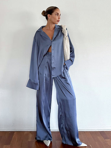 Dame Satin Bluse- og Bukse-Sæt med elegant pasform og højkvalitets snit Stilla