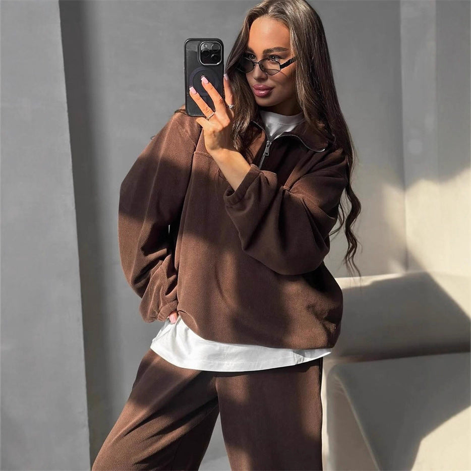 Kvinders oversized fleece jumpsuit med høj krave og lynlås Skovae