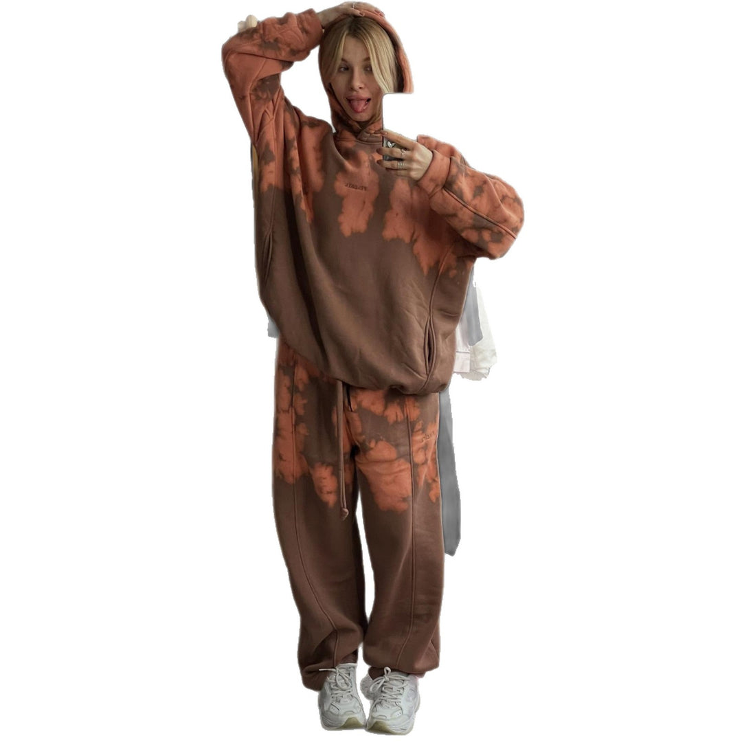 Ladies sporty hoodie and jogger set with unique tie-dye pattern Stilla