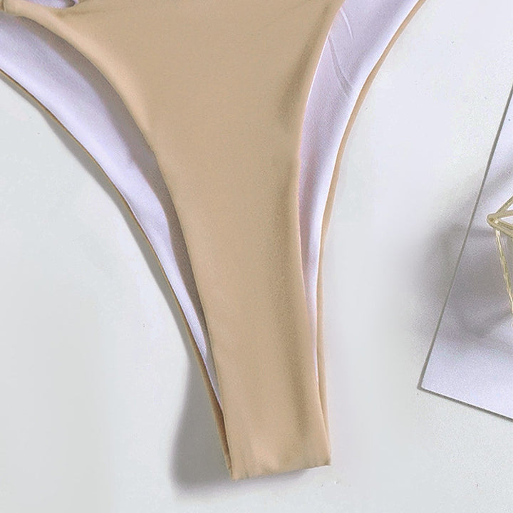 Dame triangel-bikini med justerbare stropper og elegant design Skovae