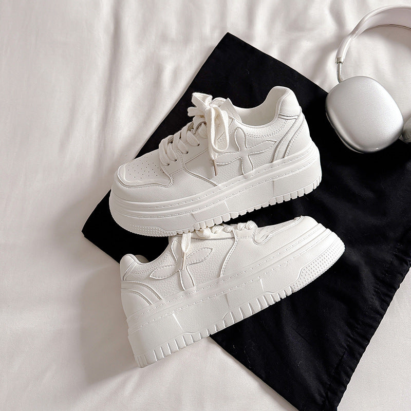 Dame sneakers i moderne chunky-stil med høj plateau Stilla