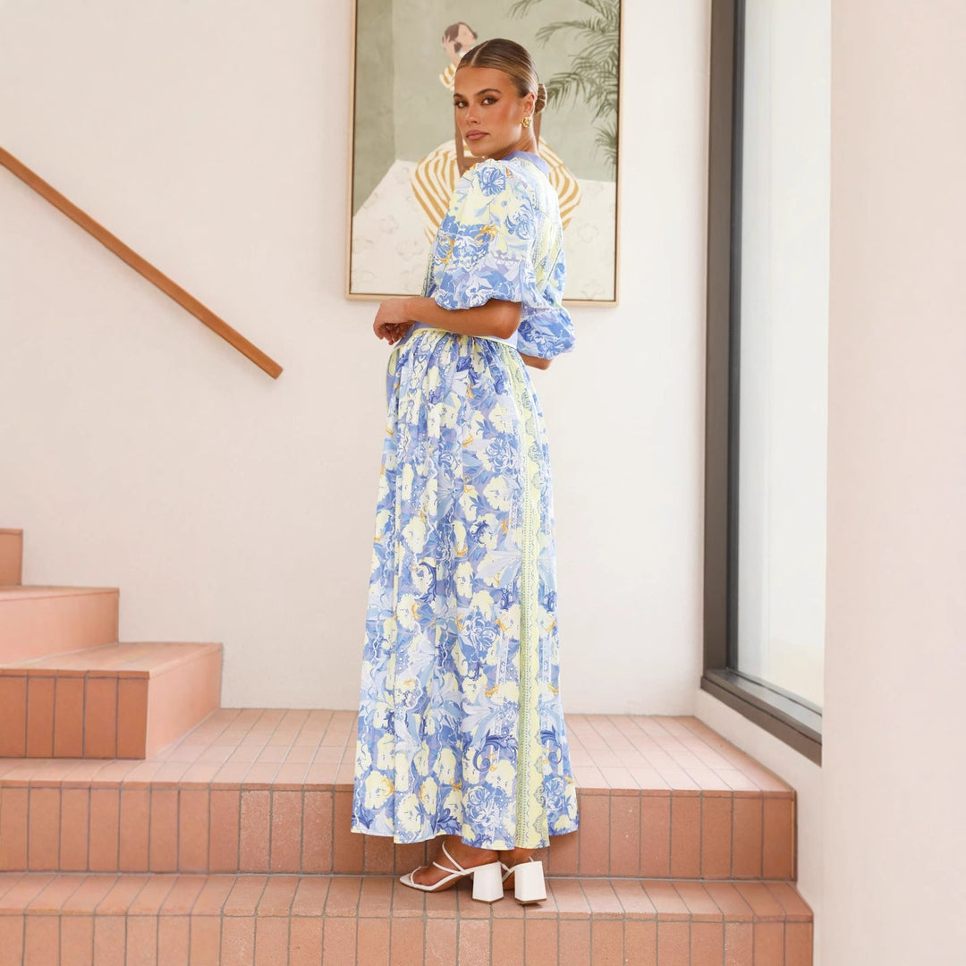 Dame Maxikjole med floral knapliste-design og figursyet bælte Stilla
