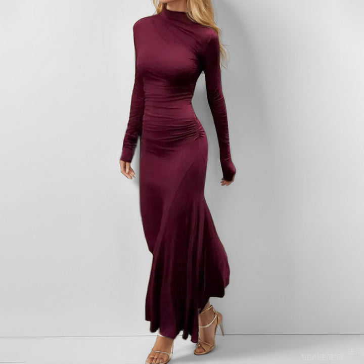 Kvindernes Maxi Kjole med Lange Ærmer og Figurvenlig Snit samt Elegant Turtleneck Stilla