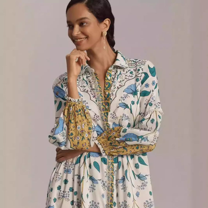 Dame Lang, transparent Kimono med florale motiver og knapdetaljer Stilla
