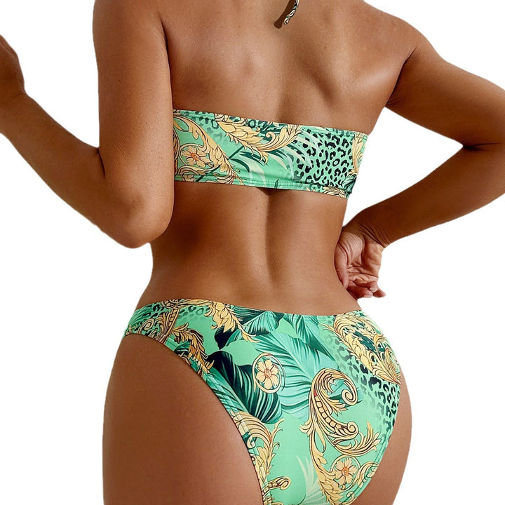 Dame one-piece badedragt med legesyge cut-out-design og raffinerede detaljer Stilla