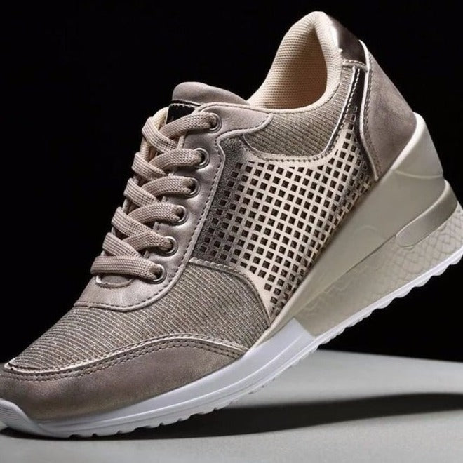 Dame Sneakers med trendy leopardmønster og specielt wedge-design Stilla