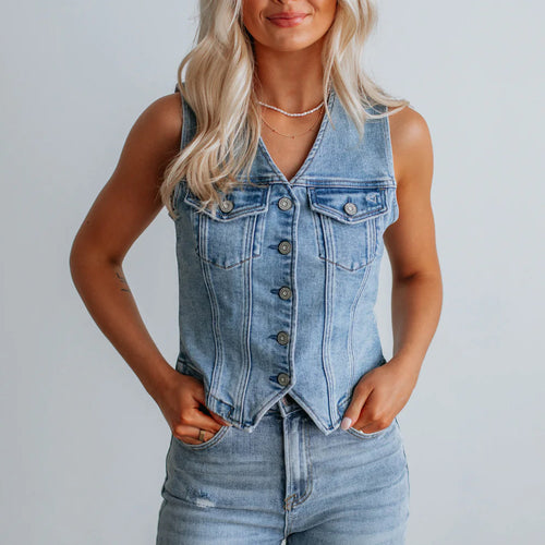 Dame jeansvest med knaplukning og praktiske lommer Stilla