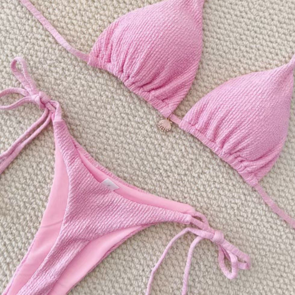 Dame triangel-bikini med raffinerede detaljer Skovae