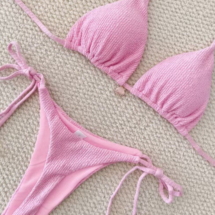 Dame triangel-bikini med raffinerede detaljer Skovae