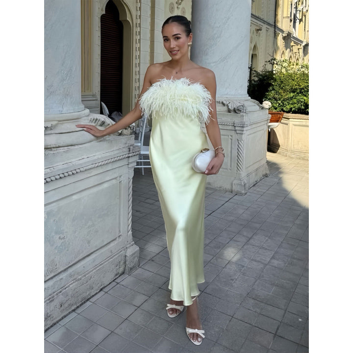 Damen Satin Abendkleid mit Federn Skovae
