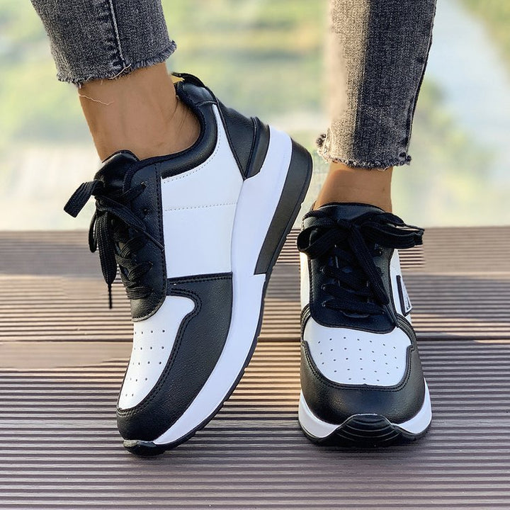 Dame Sporty Sneakers Stilla