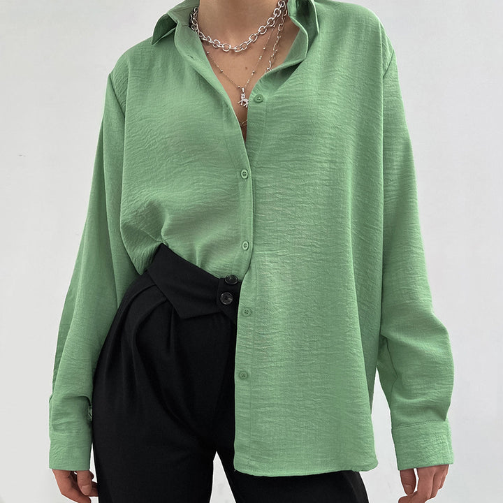 Dame elegant skjorte bluse lavet af højkvalitets, let materiale med moderne krave Stilla
