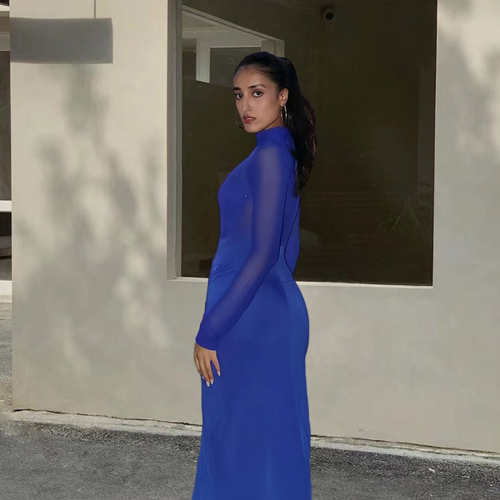 Kvinders elegante maxikjole med gennemsigtige ærmer og sofistikeret drapering Skovae