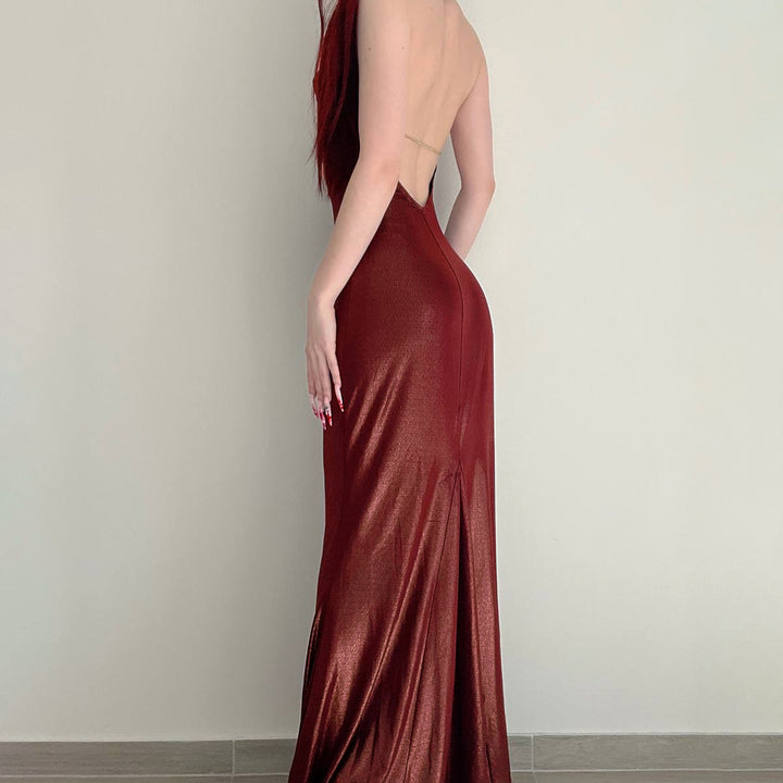 Dame aften kjole med skinnende satin og elegant slids Skovae