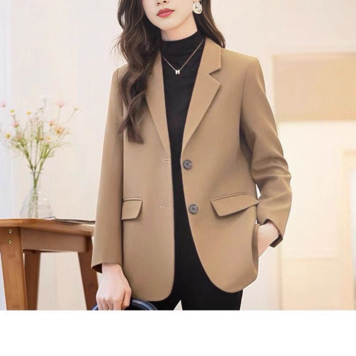 Kvinders elegante blazer med struktureret snit og tidløse detaljer Stilla