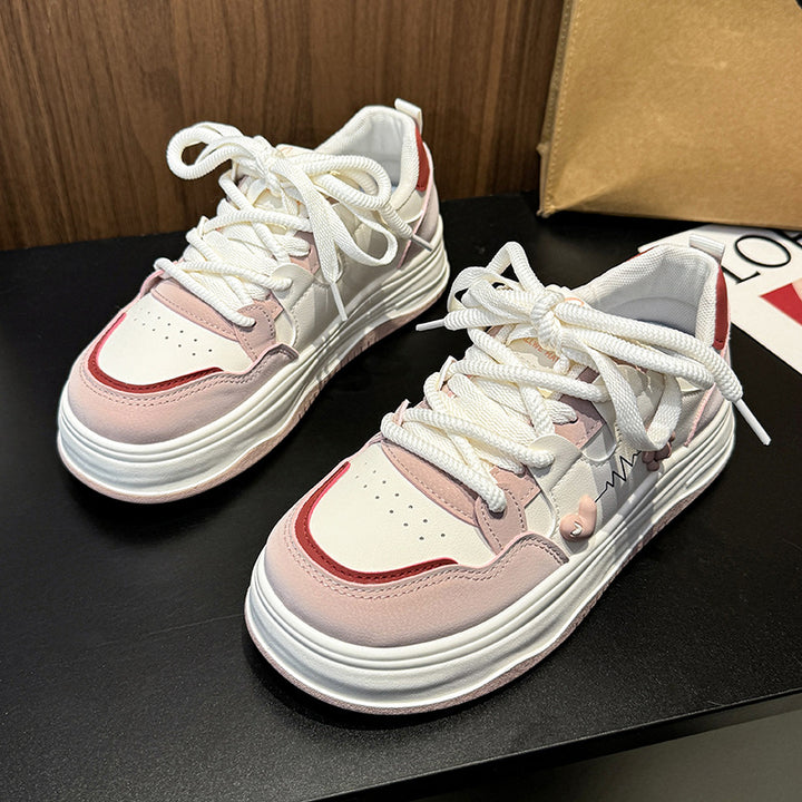 Dame Sportive Sneakers med forstærket sålprofil og trendy design Stilla