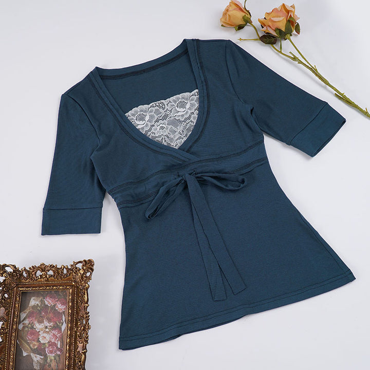Dame vikler top med raffineret front snøring og elegante ærmeafslutninger Skovae