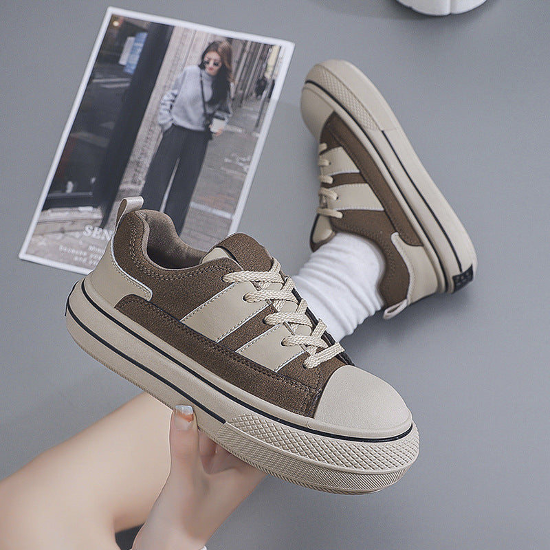 Dame mode Sneakers i sporty-elegant design med tyk gummisål Stilla