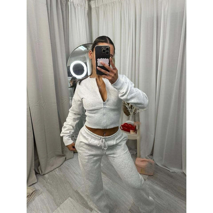 Damer sporty to-delt sæt med cropped zip pullover og komfortable joggingbukser Skovae