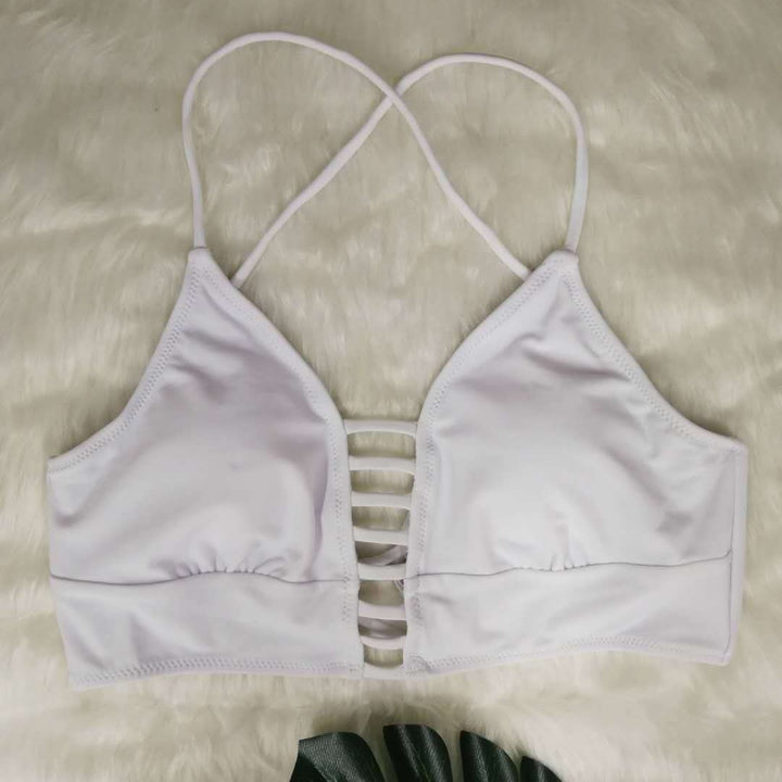 Dame bikini-sæt med legende flæse-design og højt skårne trusser Skovae