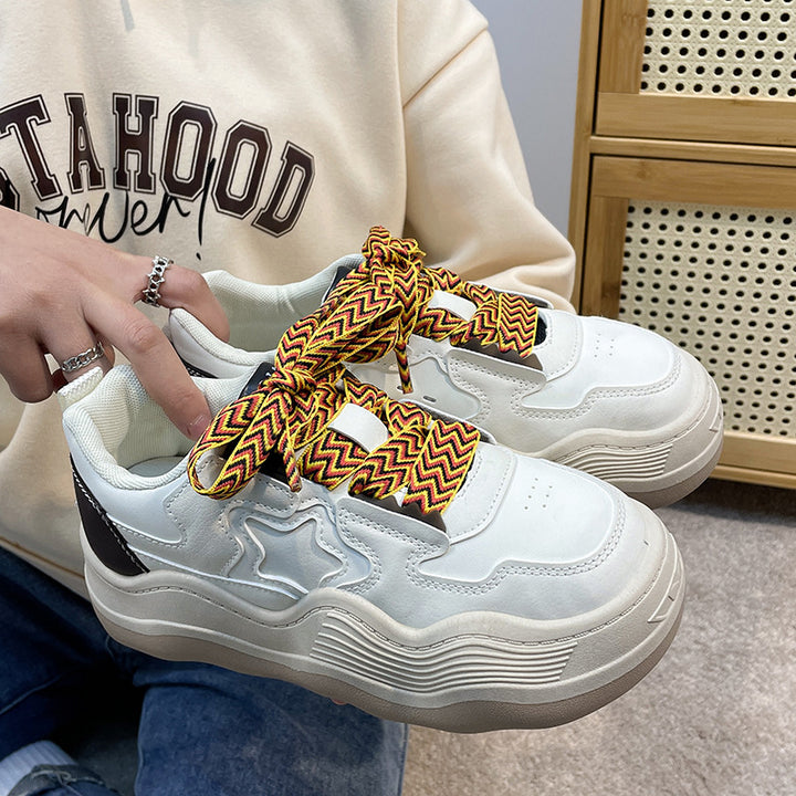 Dame Sporty Sneakers med struktureret overdel og innovative snøringsdetaljer Stilla