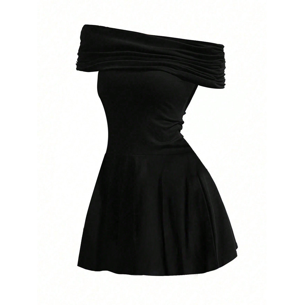 Femme Off-Shoulder Rüsch Mini Kjole Stilla