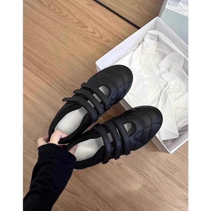 Dame Komfortable Sneakers med justerbart velcro og åndbar sål Stilla