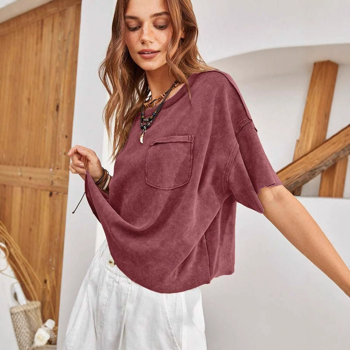 Dame Oversized T-Shirt med løs silhuet og brystlomme Stilla