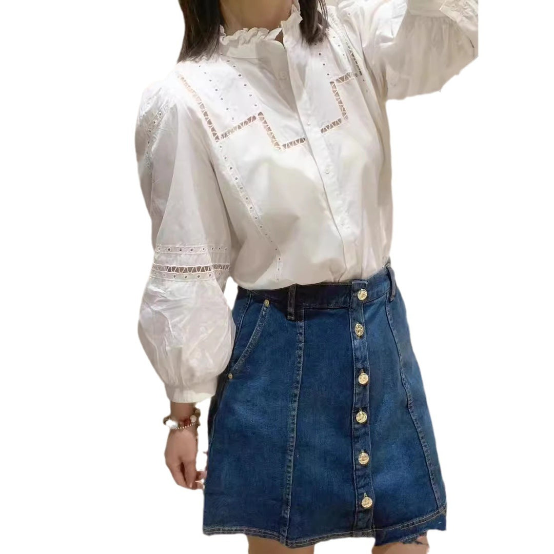 Damebluse med fine spidseinsatser og elegante flæsedetaljer Stilla