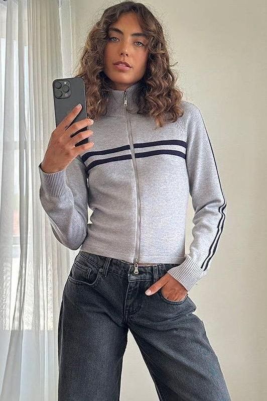 Stilla | Slim Fit Kort Lynlås Strik Hoodie