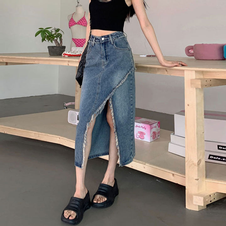 Kvindernes denim midi nederdel med asymmetrisk kant Stilla