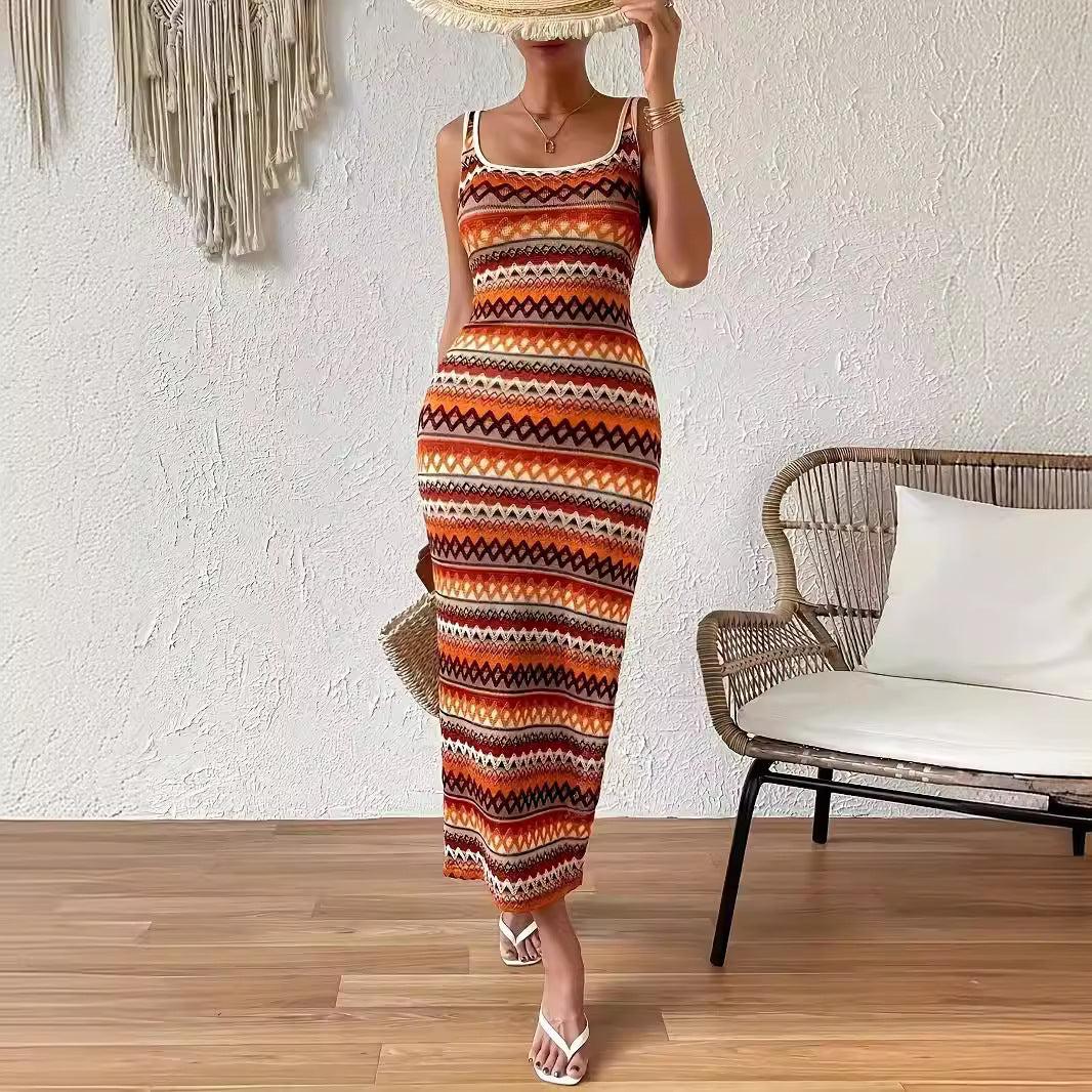 Dame maxikjole i tribal-inspireret design med sidelids Stilla